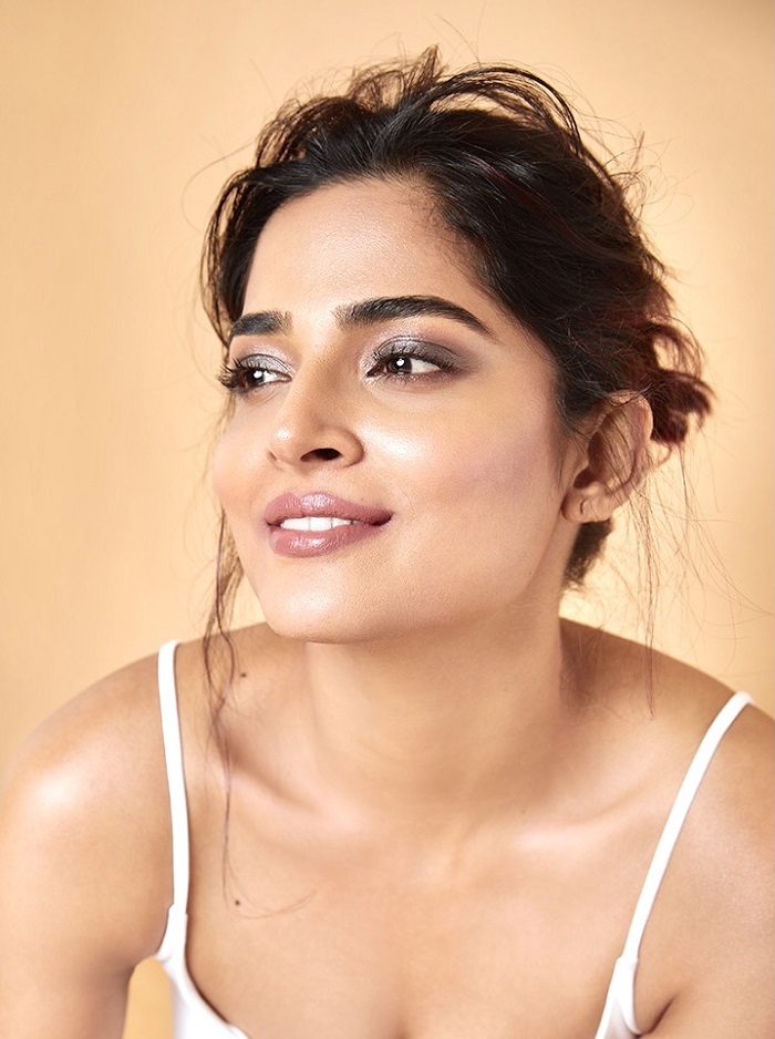 Actress Anagha
